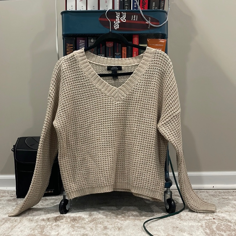 Urban Heritage Cream Knitted Sweater Size Medium